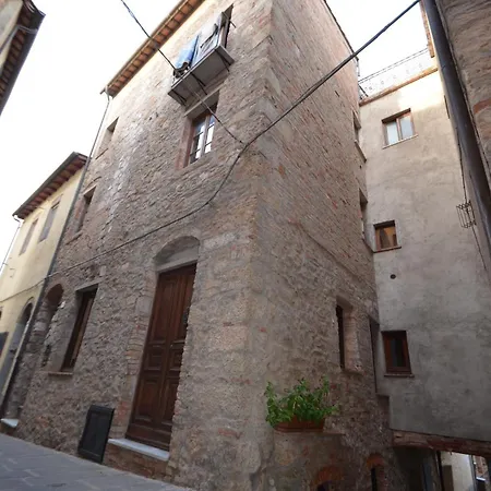 La Divina Dimora Il Castello Degli Spiriti Magni Διαμέρισμα Montepescali